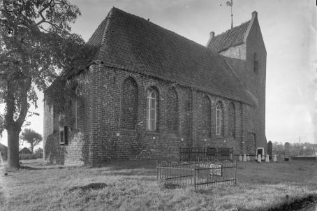 Black and white photo of a church