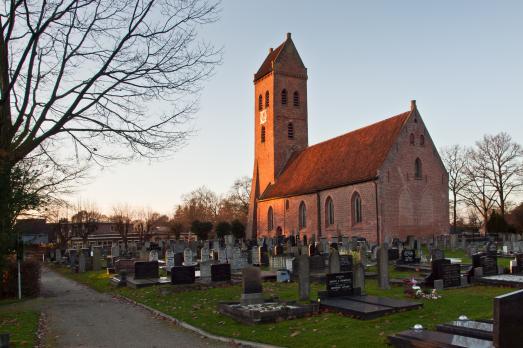 Kerk Midwolde