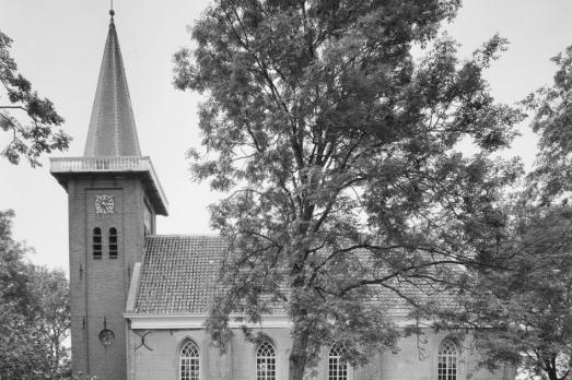 Saaxumhuizen Church