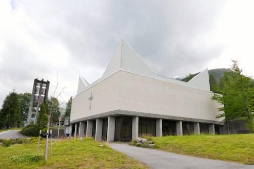 Ikornnes Church