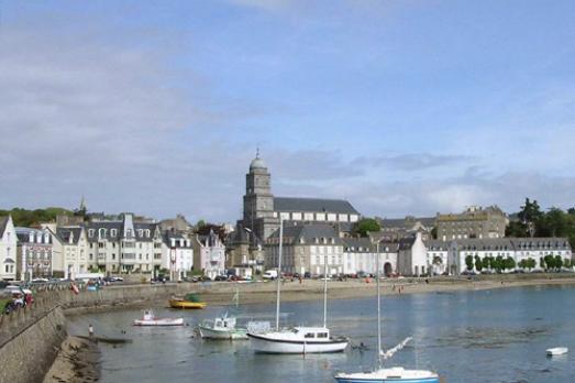 Church of Sainte-Croix de Saint-Servant