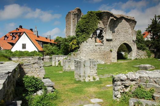 St Pers Church ruins