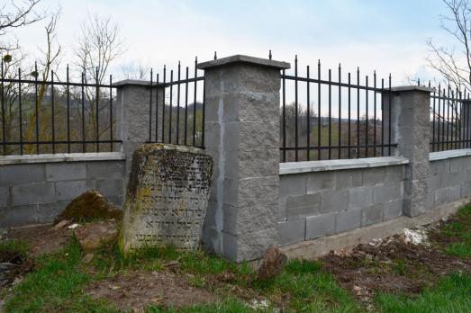 Balyn Jewish Cemetery