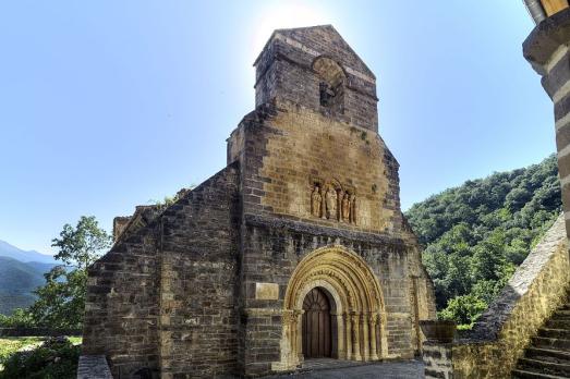 Church of Santa María, Piasca