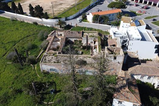 Convent of the Trinity (ruins)