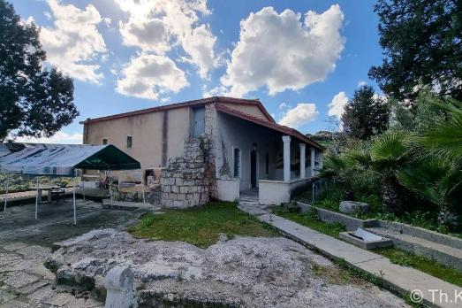 Platanisteia Mosque